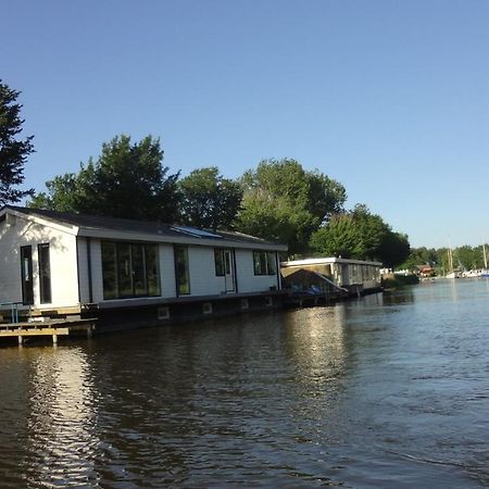 Apartmán Bb De Woonboot Anna Paulowna Exteriér fotografie