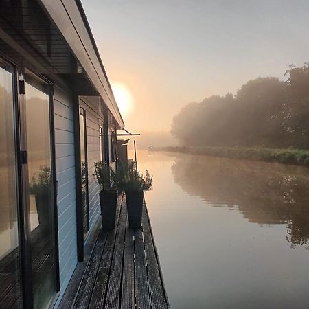 Apartmán Bb De Woonboot Anna Paulowna Exteriér fotografie